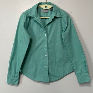 Liz Claiborne Green button down shirt. Sz small petite.